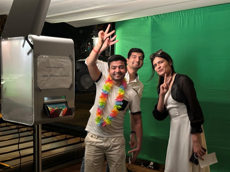 Company party – Amazon, Prague riverbank